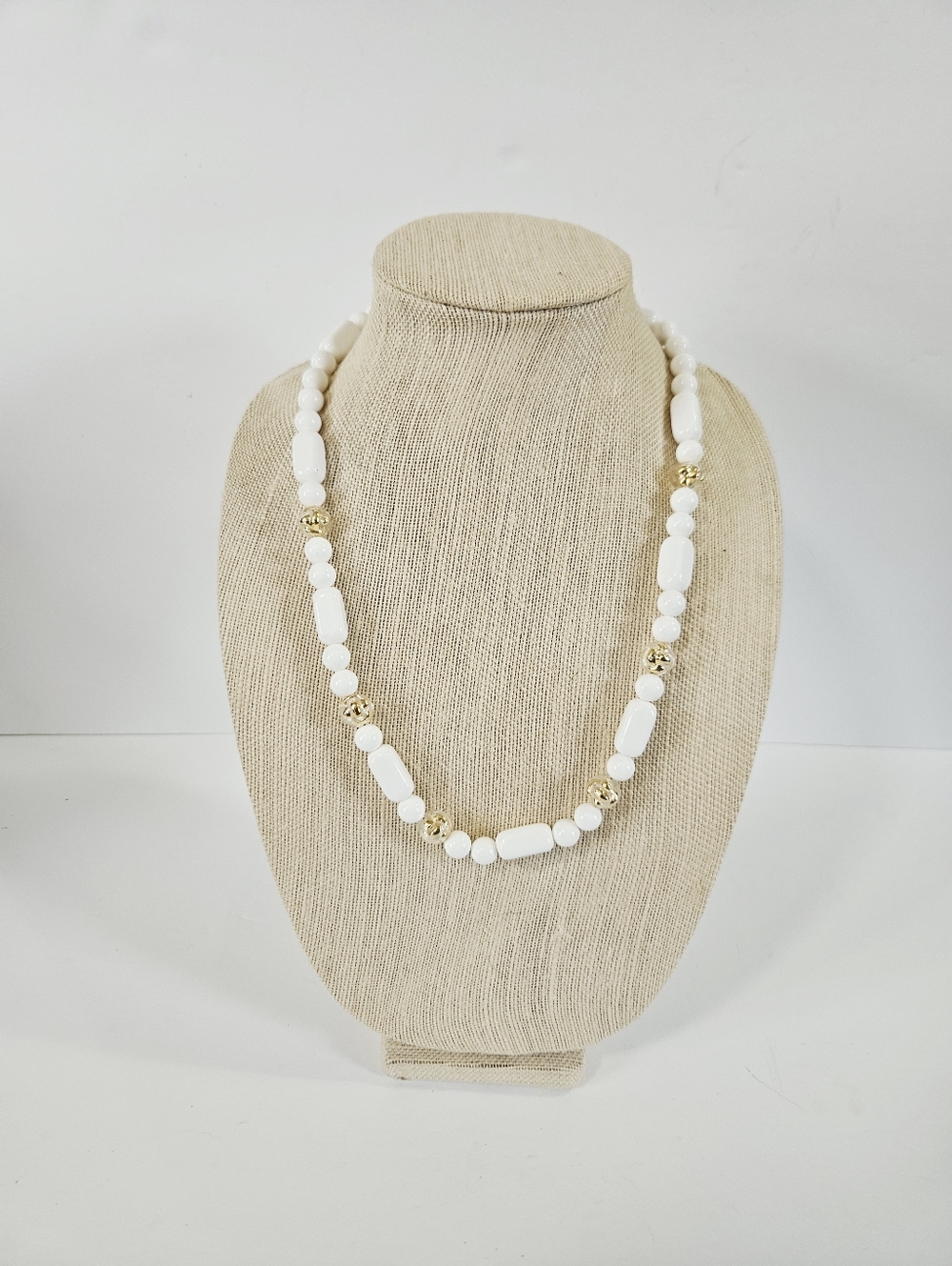 Vintage Trifari '80s Retro White Acrylic Beaded Gold Resin Knot Accent Necklace